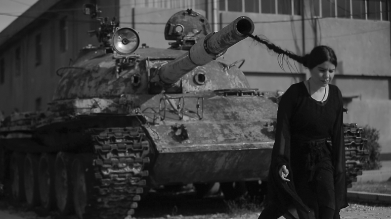 Cette image a un attribut alt vide ; le nom du fichier est kuvvet-kuvvet-picture-extract.jpg